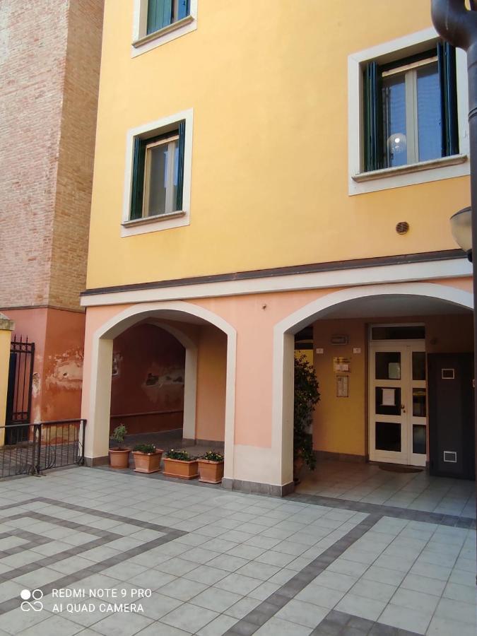 Appartamenti Centro Storico A Sant'Agata Bolognese Eksteriør bilde